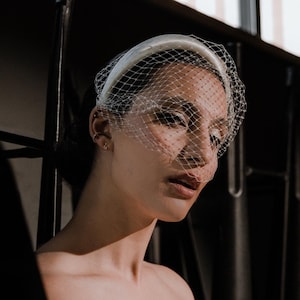 Birdcage Veil Headband Satin Wedding Fascinator with Veil Bridal Birdcage Veil Civil Wedding Courthouse Headpiece
