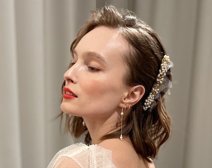 Bridal Pearl Comb, On Side Hair Piece, Wedding Tiara, Bridal Rhinestone & Pearl Comb, Headpiece with Veil