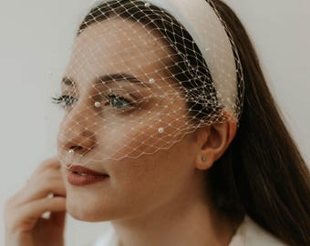 Birdcage Veil Headband with Pearls, Satin Headband Veil Bridal Birdcage Veil Short Bird Cage Fascinator Wedding Veil Headband
