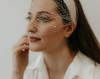 Birdcage Veil Headband with Pearls, Satin Headband Veil Bridal Birdcage Veil Short Bird Cage Fascinator Wedding Veil Headband