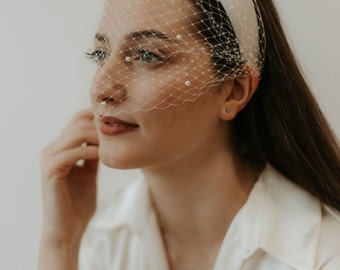 Birdcage Veil Headband with Pearls, Satin Headband Veil, Bridal Birdcage Veil Short, Bird Cage Fascinator Wedding Veil Headband