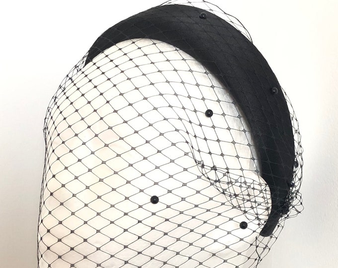 Black Birdcage Veil Headband with Pearls, Satin Headband Veil, Bridal Birdcage Veil Short, Bird Cage Fascinator Wedding Veil Headband