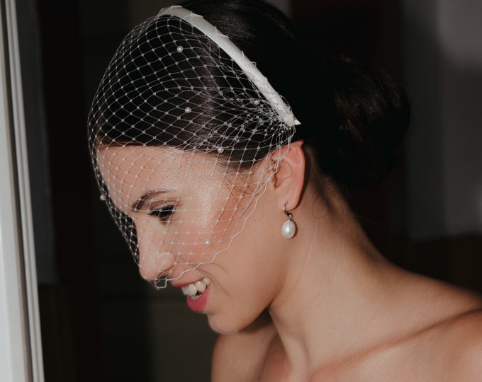 Headband Veil with Pearls Birdcage Veil Short Scattered Pearl Wedding Veil Headband Bridal Veil Headband