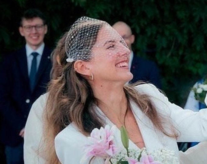 Pearl Birdcage Veil Short Bridal Veil Scattered Pearl Veil Pearl-Adorned Veil Civil Wedding Pearl Veil City Hall Wedding Veil