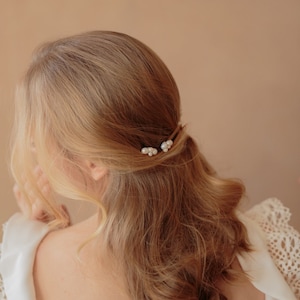 Forcine per capelli regalo per damigelle Forcine per capelli con perle d'acqua dolce Forcine per capelli per festa nuziale Accessori per capelli da sposa per festa nuziale immagine 2