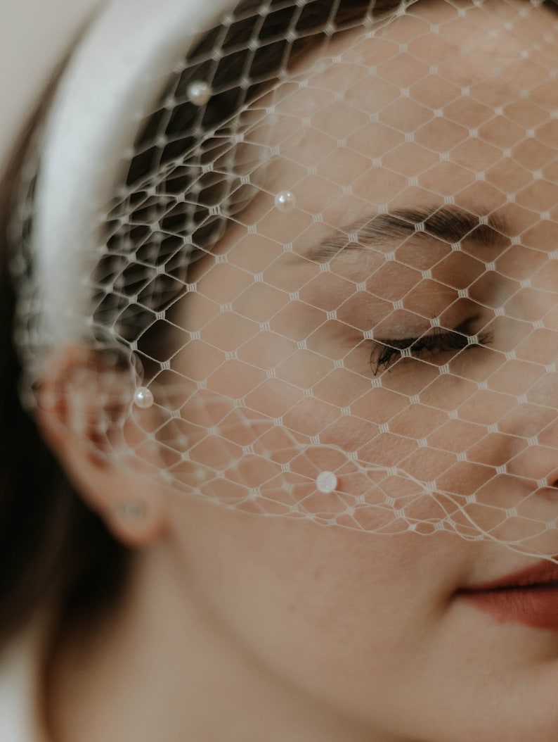 Birdcage Veil Headband with Pearls, Satin Headband Veil, Bridal Birdcage Veil Short, Bird Cage Fascinator Wedding Veil Headband image 8