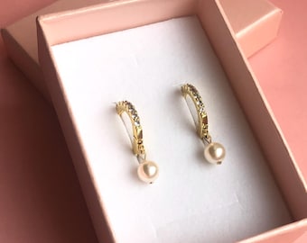 Round Pearl Earrings, Pearl Hoop Huggie Earrings, CZ Earrings, Bridesmaid Gift, Pearl Jewelry
