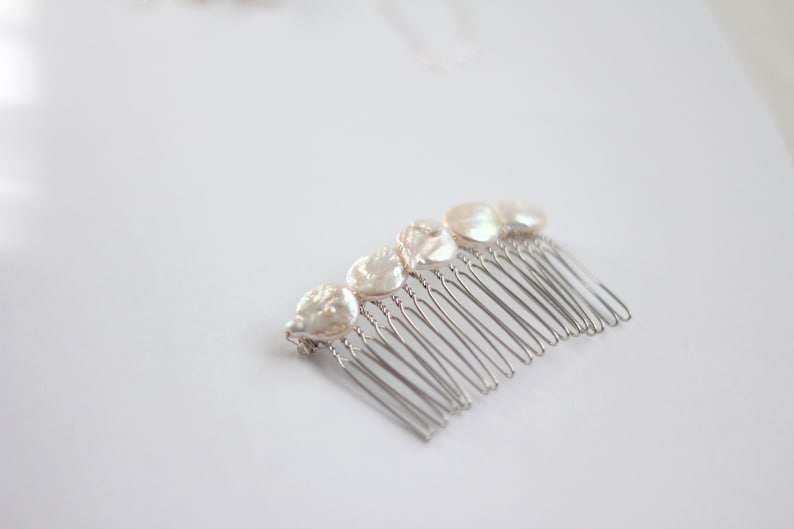 Bridal Pearl Hair Comb Large Freshwater Pearl Hair Comb Wedding Hair Accessory image 1