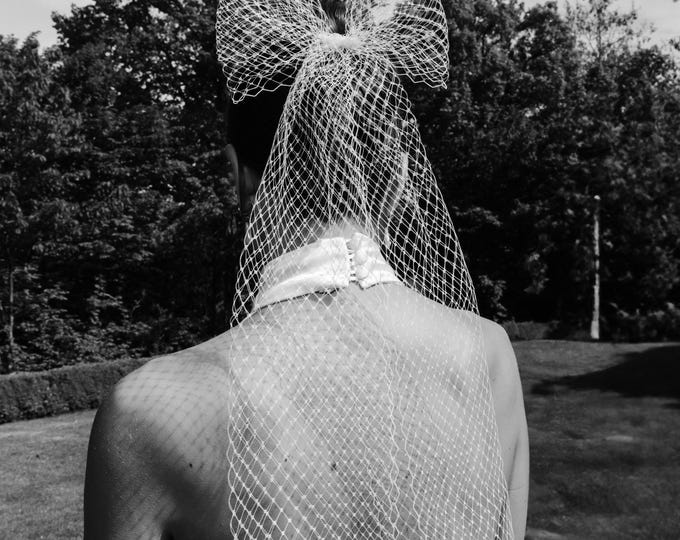 Bow Veil Wedding Hair Accessory Bachelorette Headpiece Bridal Rehearsal Dinner Hair Bow Bridal Shower Gift for Bride Birdcage Veil Bow