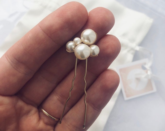 Bridal Pearl Hair Pin Bridesmaids Pearl Headpiece Wedding Hair Pin Pearl Cluster