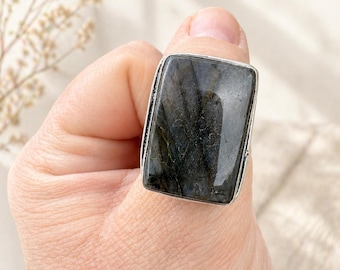 Sterling Silver Labradorite Ring
