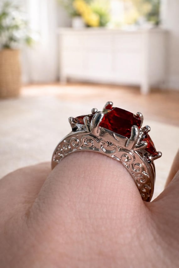 Vintage Ruby Red Statement Ring – Gothic Romantic… - image 3