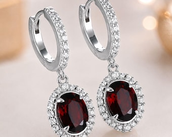 Boucles d'oreilles créoles pendantes en grenat, plaquées argent rhodié, pierre précieuse rouge foncé, bijoux raffinés pour femme, boucles d'oreilles pierre de naissance de janvier, cadeau d'anniversaire ou de Noël