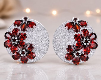 Boucles d'oreilles grenat, boucles d'oreilles clips en argent, bijoux en pierre précieuse florale rouge, pierre de naissance de janvier, cadeau romantique et unique pour Noël et la Saint-Valentin.