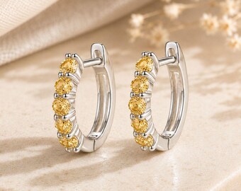 Boucles d'oreilles créoles en citrine, créoles Huggie plaquées argent rhodié, bijoux fins minimalistes pour femme avec pierre précieuse bleue, cadeau de Noël avec pierre de naissance de novembre