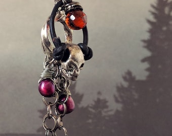 Skull Amulet Necklace: Spessartine Garnet, Freshwater Pearl, Goth, Macabre - Sunset on Garnet Mountain