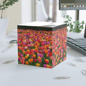 Tulips Note Cube - Floral Collection, Gifts for Mom, Desk Decor, Office Decor, Gift for Garden Lovers, Tulips, Gardening, Flower lover