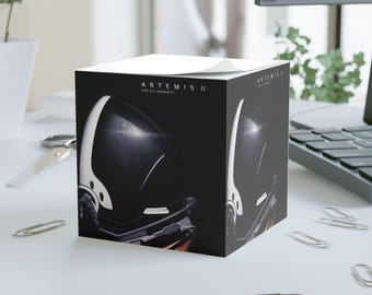 Artemis II Astronaut Helmet Note Cube | Space Memo Cube
