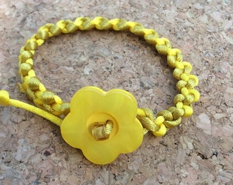 Yellow Flower Bracelet, Yellow Macrame Bracelet, Sunshine Yellow Bracelet, Happy Flower, Flower Button Bracelet