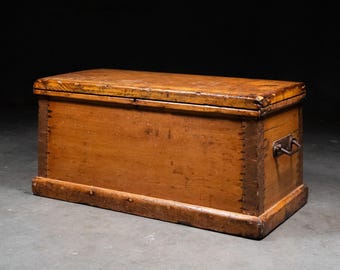 1870年製パイン材製大工用毛布収納箱 - アンティークトランク