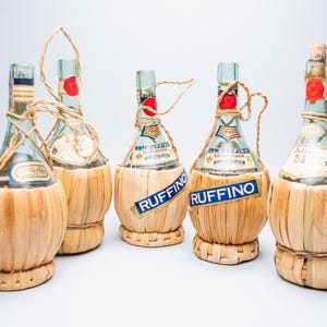 イタリア製ヴィンテージ ミッドセンチュリー キャンティ デキャンタ＆グラス Vintage Chianti Bottle - Etsy