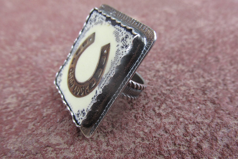 人気を誇る OCEANS別注 Good Luck Horseshoe Ring asakusa.sub.jp