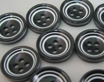 Black and White button. Lot is 6 buttons. 4 hole  2 sizes  5/8" (15mm) .
