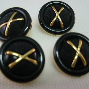 Black button gold  center , 3/4&quot;, Lot of 6 buttons.  Shank