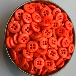 Botão laranja brilhante, botões laranja, 4 furos Lote de 10-50-100-500 botões - colorido interno - 1/2&quot; (12,4 mm)