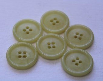 Botón Amarillo, Grande 4 agujeros, 15/16" (23mm) Lote de 6 Color amarillo limón claro.