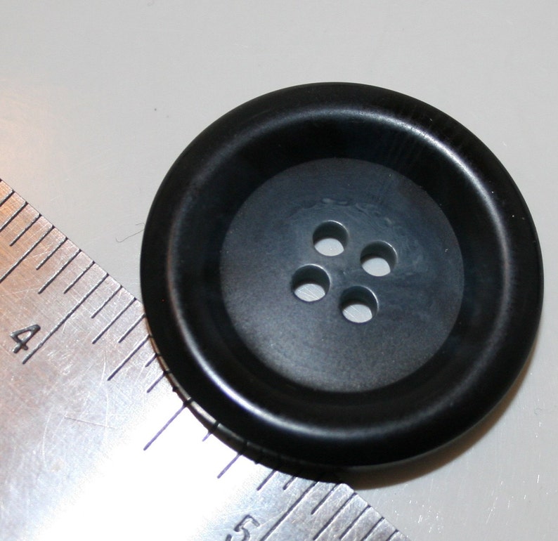Lot of 4 Navy button Blue button Large button 1 38 34mm