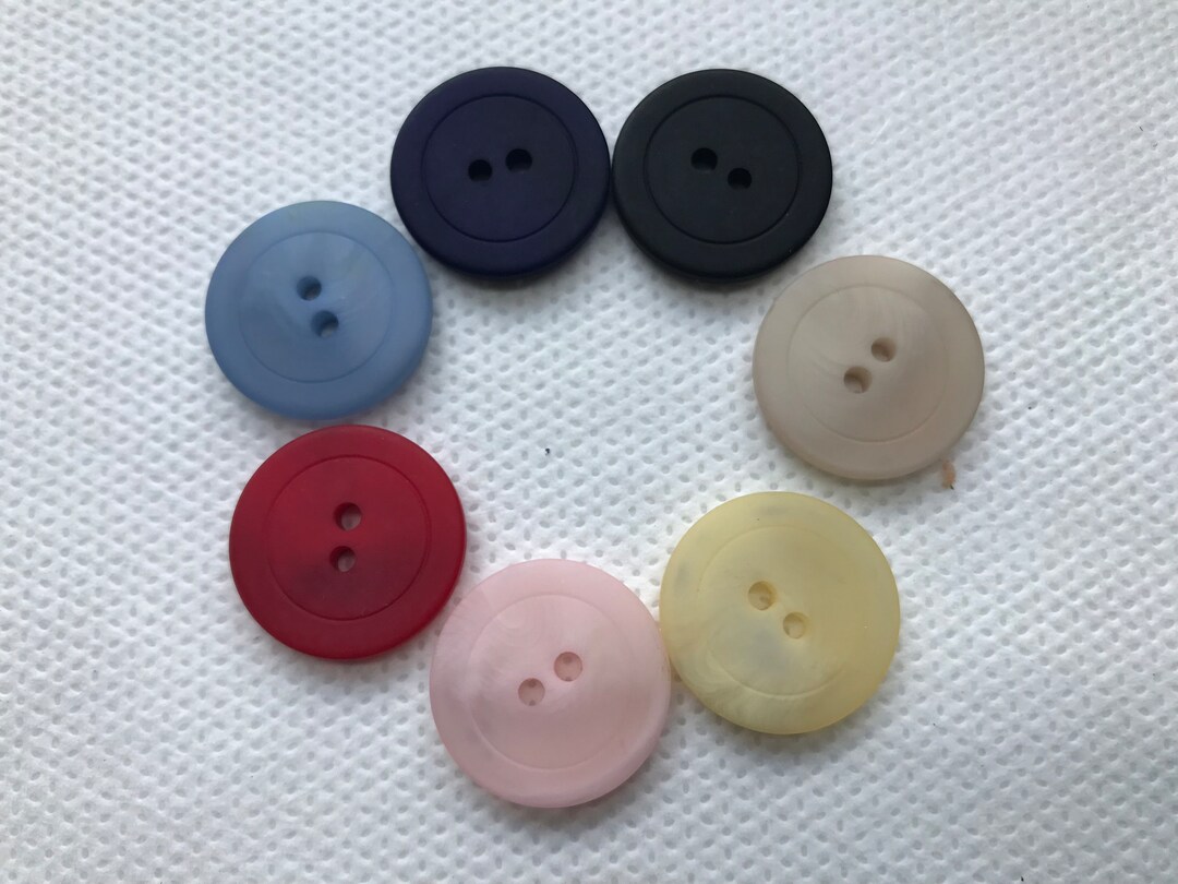 Craft Buttons 3/4