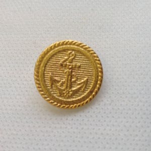 Anchor Button. Gold Anchor button. Size 13/16", Lot of 4 Buttons. Satin finish.