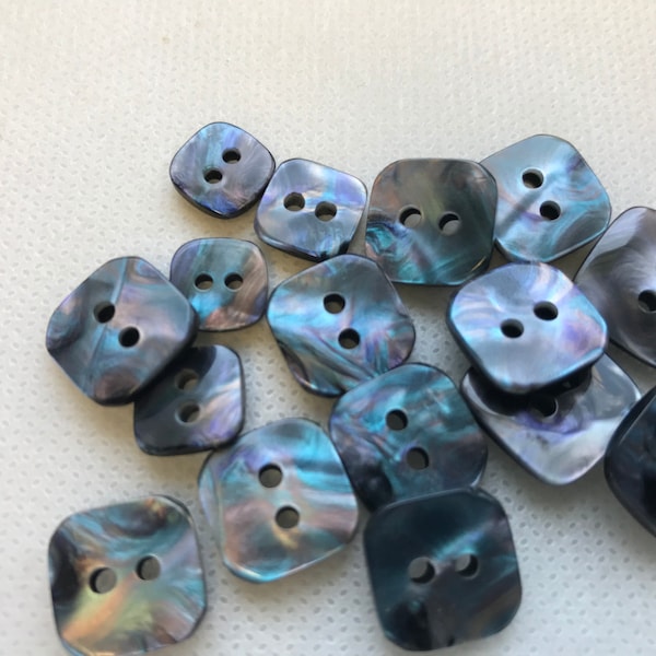 Pearl Tahiti  Iridescent  buttons, Square buttons,Lot of 6,  4 sizes , 2 hole , iridescent Buttons. Beautiful craftsmanship.