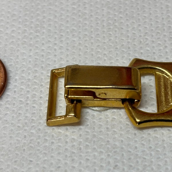 Clasp - Gold Tone  Spring loaded Bag Clasp / Buckle- Size  1 1/2" long x  3/4" Tall  with 1/2" Fabric or Leather openings.