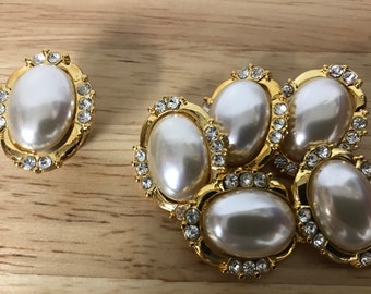 Pearl Gold look (1" x 3/4") . Lot of 2 buttons, Oval shape Shank Button,  With oval pearl look center Italian  casting  from the early 60's