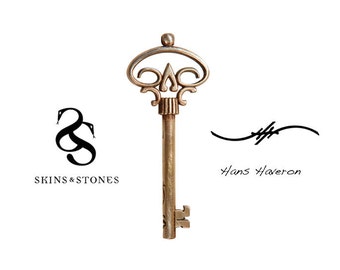 Hans Haveron Skeleton key Tattoo Pendant Medium Bronze