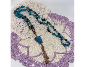 Vintage Sparkly Beaded Teal Pendant Necklace
