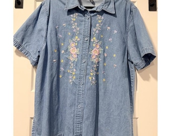 Vintage Floral Embroidered Short-Sleeve Denim Blouse by Passion-I Sz XL