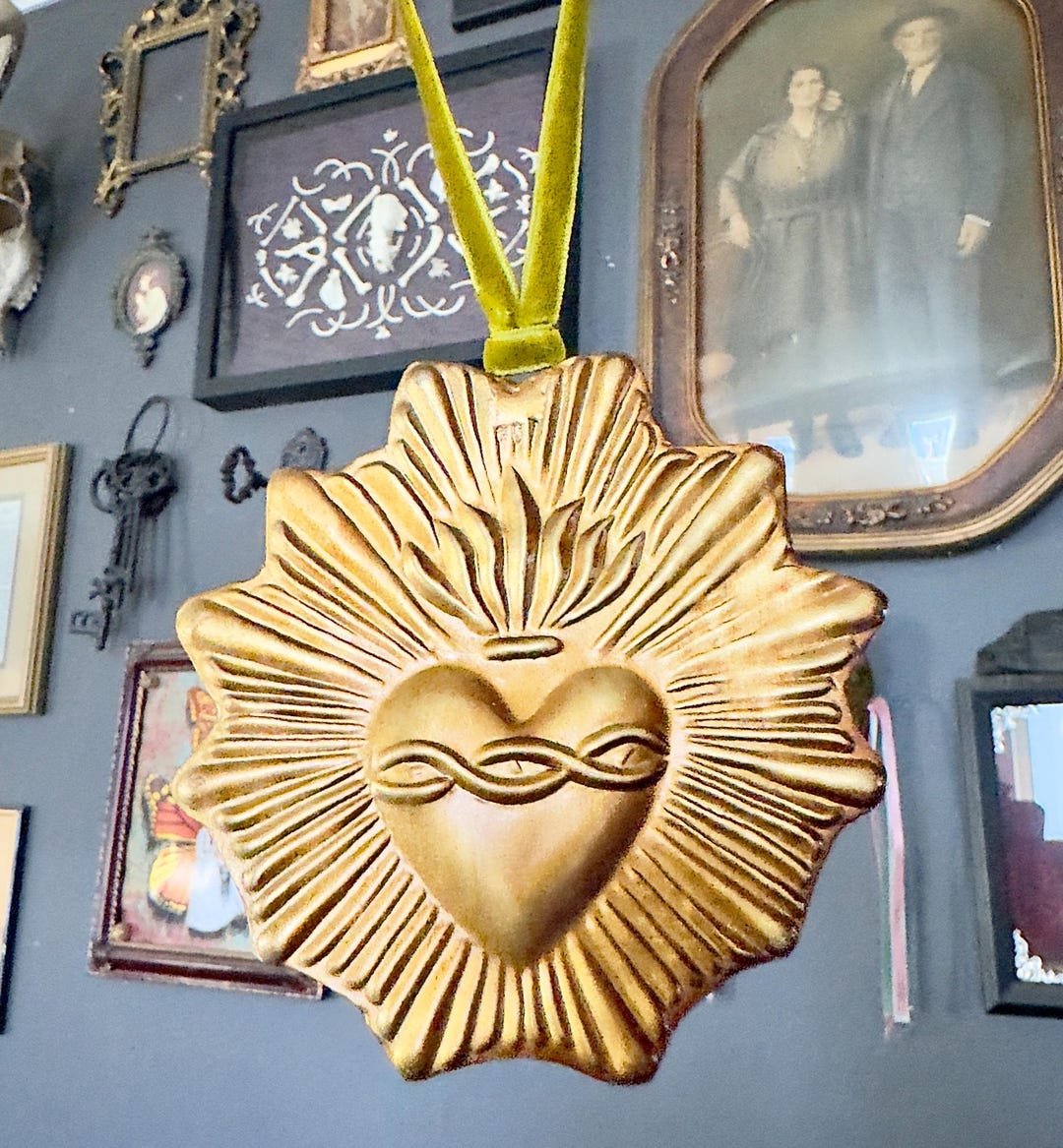 Sacred Heart Crown of Thorns Ornate Gothic Victorian Ornament - Etsy