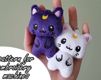 ITH (in the hoop) embroidery pattern Luna Artemis Sailor Moon keychain