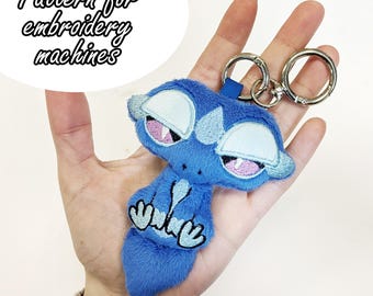 ITH (in the hoop) embroidery pattern Water Gecko keychain