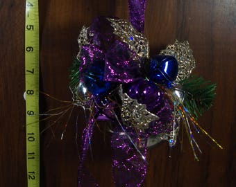 Holiday Floral Jingle Bell Door Hanger, FREE SHIPPING, Christmas Decoration, Door Decoration