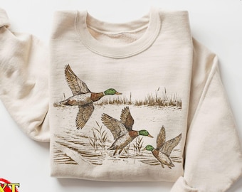 Retro Duck Nature Sweatshirt, 90s Vintage Mallard Pullover, Boho Cabincore Crewneck Shirt