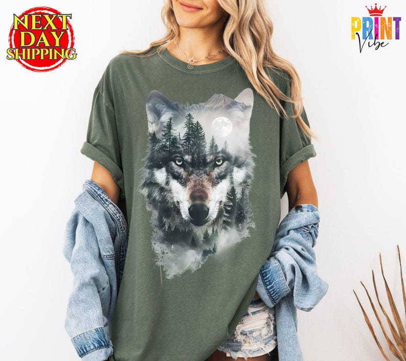 Comfort Colors® Wolf Vintage 90s Graphic Style Shirt, Grunge Retro Wolf ...