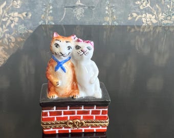 Authentic Limoges France Marque Deposse Cats in Love- Limoges Trinket Box - Signed