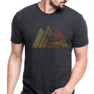 Men's Graphic Tees - Outdoor T-Shirt - Retro Mountain - Screen Printed Nature Themed T-Shirt - Retro Mountain Outdoor Themed Black T-Shirt