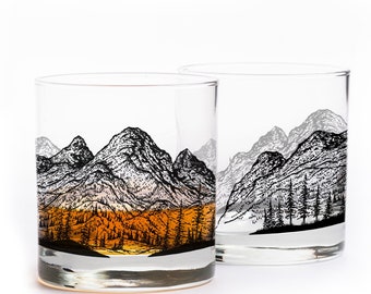 Whiskey Glasses - Mountain Panorama Nature Glasses - Mountain Peaks Whiskey Tumblers- Set of 2 Cocktail Glasses