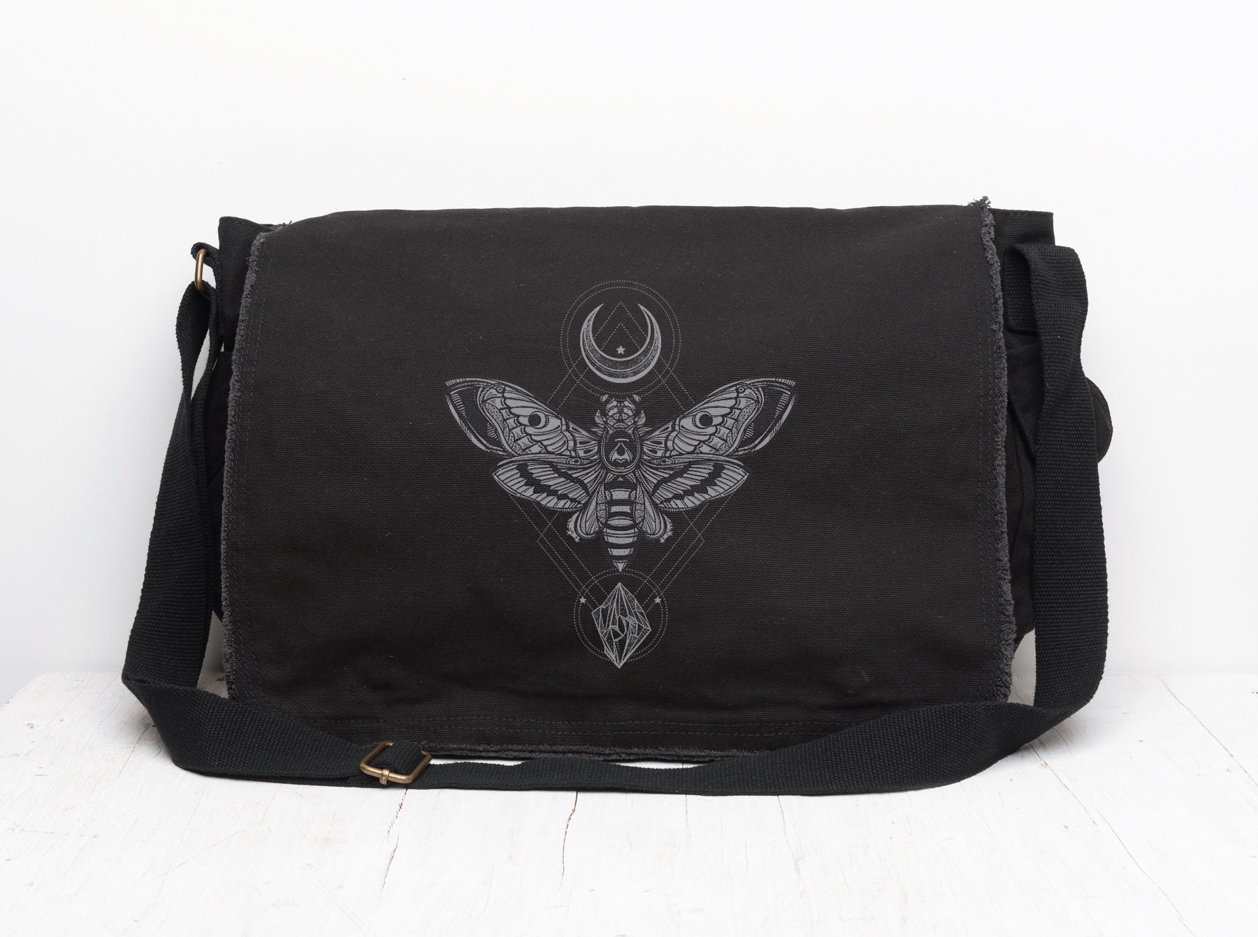 Schwarze Canvas Umhangetasche Motte Mond und Rock Umhangetasche Damen Herren Vintage Umhangetasche Damen Schwarze Umhangetasche fur die Schule Etsy