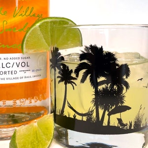 Coastal barware gift set for beach lovers